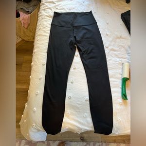 lululemon wunder unders